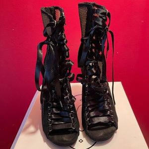 Steve Madden lace up booties. Size 8.5